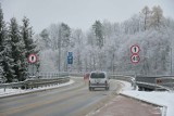 W Zakopanem dosypało śniegu i spadła temperatura. Na drogach zrobiło się ślisko 