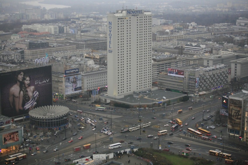 Reklamy, Warszawa. "Paszkwil" na rotundzie służy pracownikom