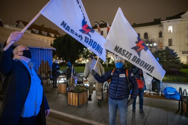 Strajk Kobiet. Obywatele RP zorganizowali pikietę na Starym Rynku w Bydgoszczy