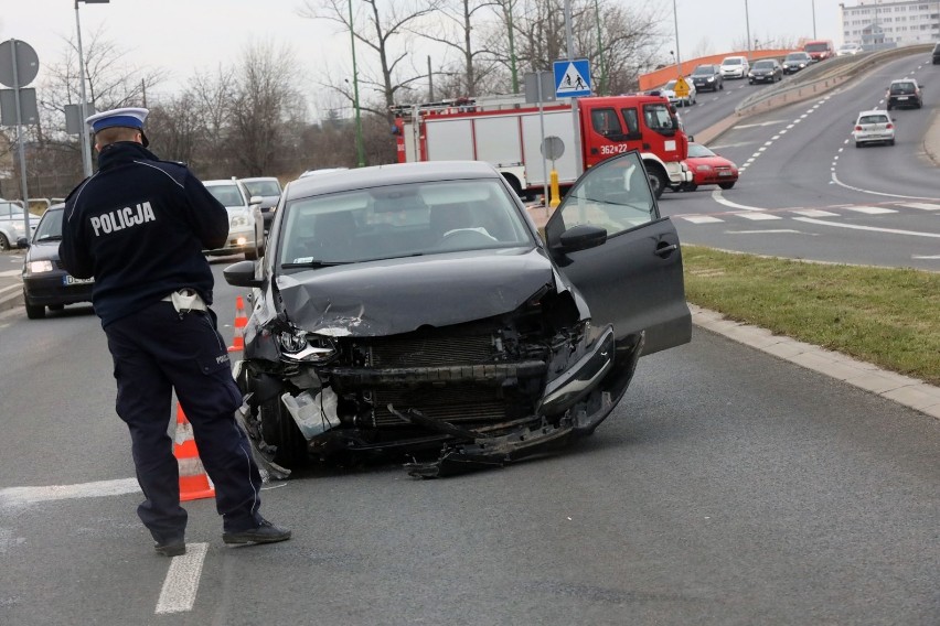 Wypadek na ulicy Piłsudskiego w Legnicy