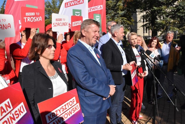 Kolejnym przystankiem na "kampanijnej" trasie Lewicy był Inowrocław. W konferencji prasowej zorganizowanej w tym mieście uczestniczyli m. in.: Anna Maria Żukowska, Robert Biedroń, Krzysztof Gawkowski i Jan Szopiński