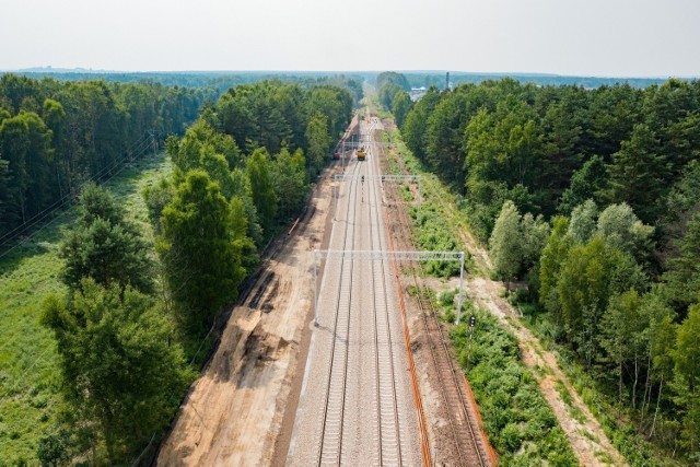 Postępują prace nad koleją do Pyrzowic. Kolejne inwestycje planowane są także na stacji w Zawierciu.