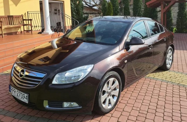 Opel Insignia 1.8 Active

Cena 39 500 zł.

Link do ogłoszenia.