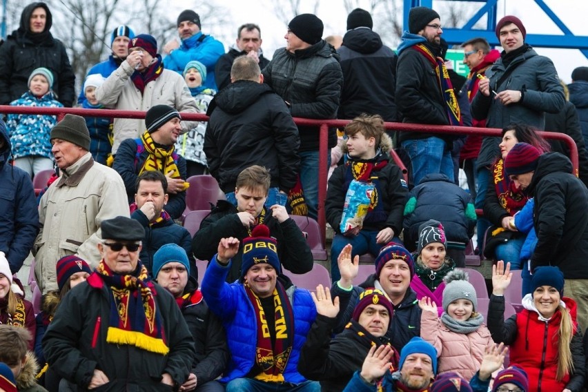 Ponad 15 tysięcy fanów było na spotkaniu Pogoni Szczecin z...