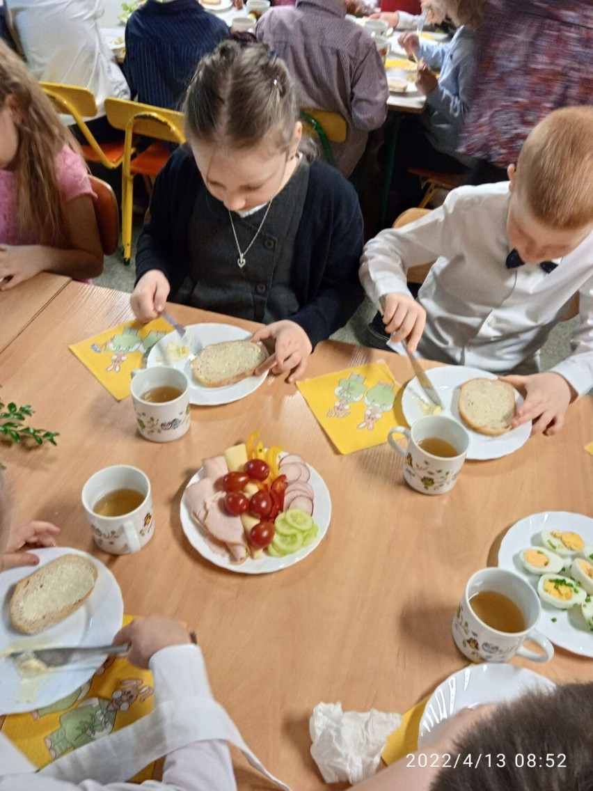 Wielkanocne śniadenia w Przedszkolu Miejskim nr 2  w Sławnie
