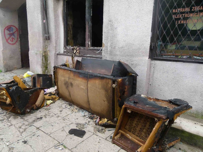 59-latek zginął w pożarze przy ul. Starowarszawskiej