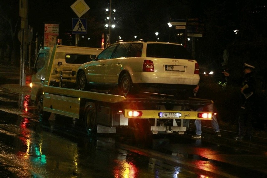 Wrocław: Pijany kierowca zatrzymany dzięki pomocy innego kierowcy (ZDJĘCIA)
