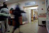 Łódzkie: 100 mln zł dla szpitali na walkę z epidemią koronawirusa to wciąż wirtualne pieniądze. Kiedy sesja łódzkiego sejmiku?