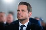 Rafał Trzaskowski zarzuca rządowi zaniżanie liczby zgonów na COVID-19 w Warszawie. Błyskawiczna odpowiedź ministerstwa