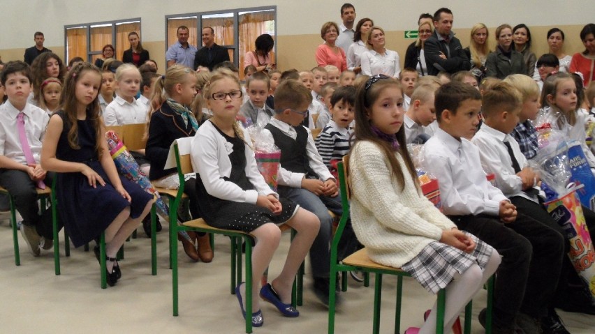 Inauguracja roku szkolnego w  SP 37 w Tychach