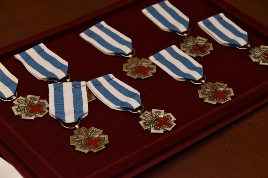 Honorowi dawcy krwi otrzymali medale „Zasłużony dla Zdrowia Narodu”