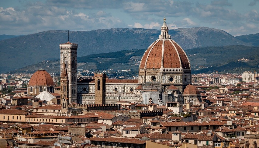 Kopuła słynnej katedry Santa Maria del Fiore we Florencji...