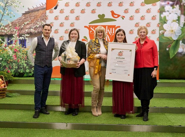 Panie z Koła Gospodyń Wiejskich Łosiniec zostały laureatkami ogólnopolskiego Konkursu "Smakujemy Lokalnie"