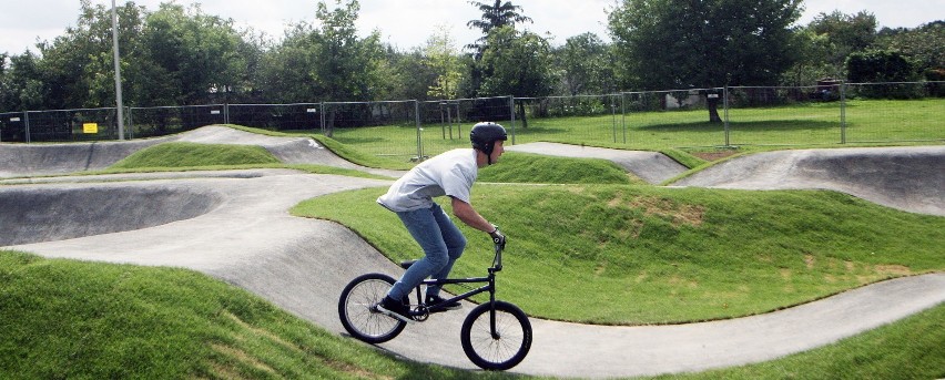 2. Pumptrack Kowalowiec
Lokalizacja: Osiedle Miła – ul....