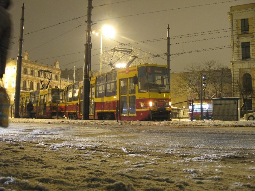 11 marca ok. godz. 22 w Łodzi tramwaj wypadł z szyn.