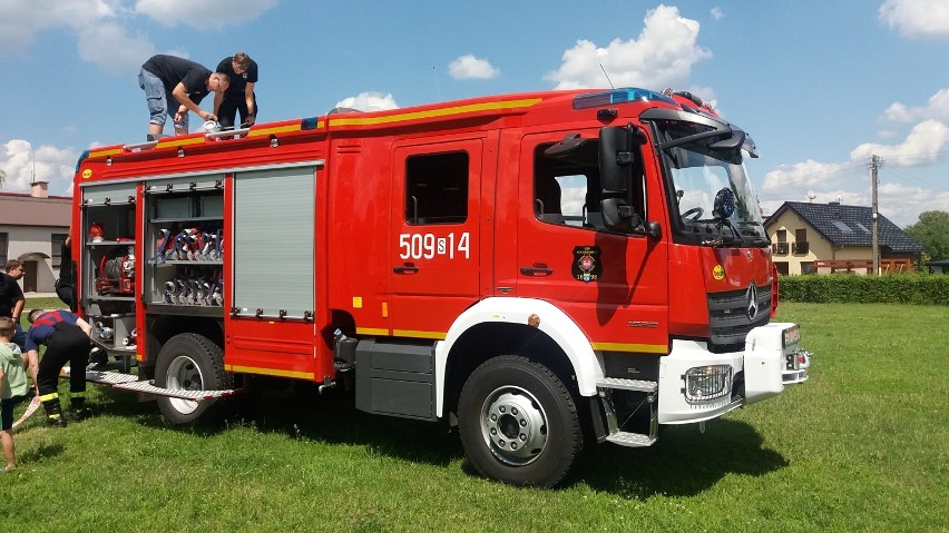 OSP Kochanowice ma nowy wóz bojowy [ZDJĘCIA]