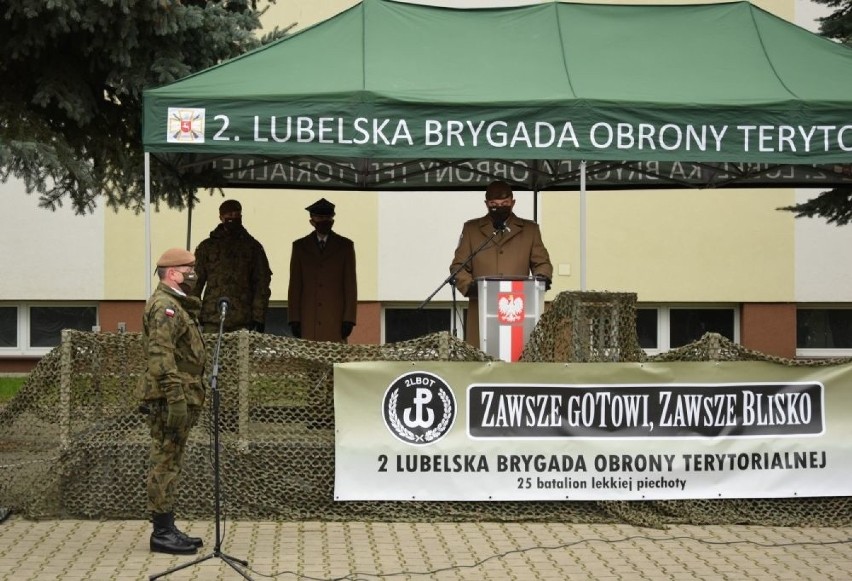 Przysięga terytorialsów w Zamościu. W szeregi 2 Lubelskiej Brygady Obrony Terytorialnej oficjalnie wstąpiło 77 ochotników