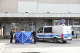 Policyjny parawan w okolicach dworca PKP w Poznaniu. Co się stało?