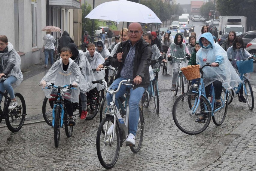 Dzień bez samochodu w Wągrowcu. Kilkadziesiąt osób przejechało ulicami na rowerach. Rozpoczął się Tydzień Zrównoważonego Transportu