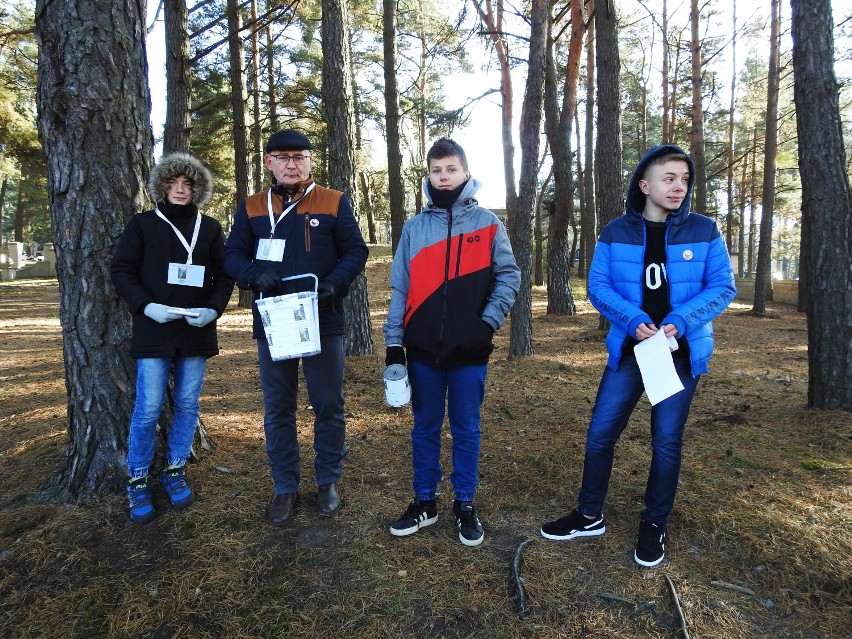 Wszystkich Świętych 2019. Na wasilkowskim cmentarzu trwa coroczna kwesta (zdjęcia)