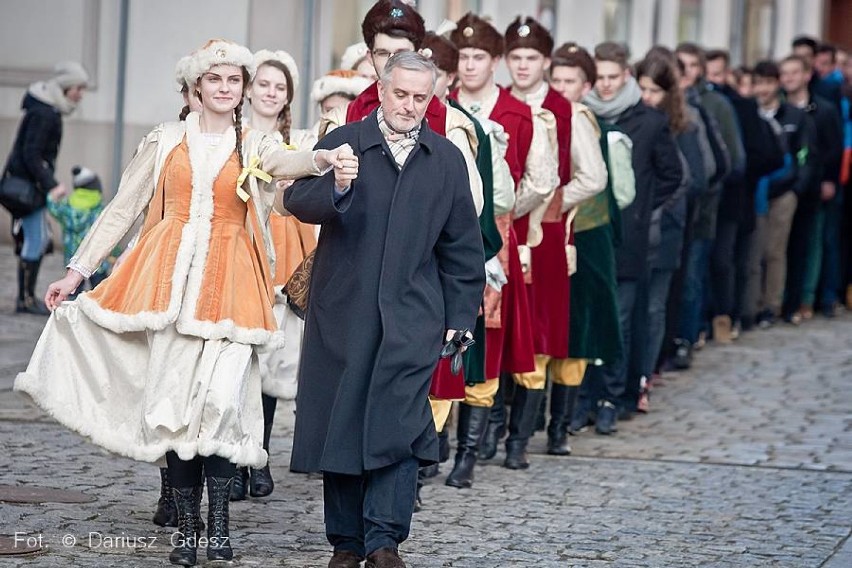 Wałbrzyski Polonez Maturzystów 2016 (ZDJĘCIA)