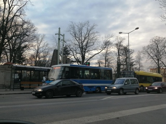 Wspólny bilet ułatwiłby życie podróżnym, korzystającym z autobusów MPK i komunikacji gminnej