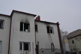 Pożar mieszkania w centrum Kamienia Krajeńskiego. Pierwszy do akcji wkroczył emerytowany strażak. Zobacz zdjęcia