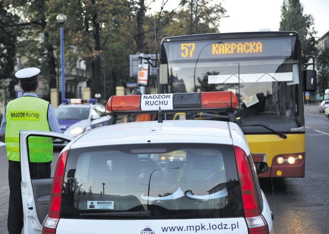 Autobus zatrzymał się na ponad pół godziny