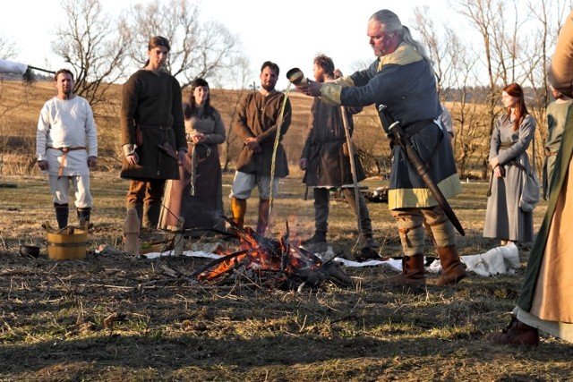 Historyczna rekonstrukcja na pożegnanie zimy w Starej Cegielni w Gładyszowie