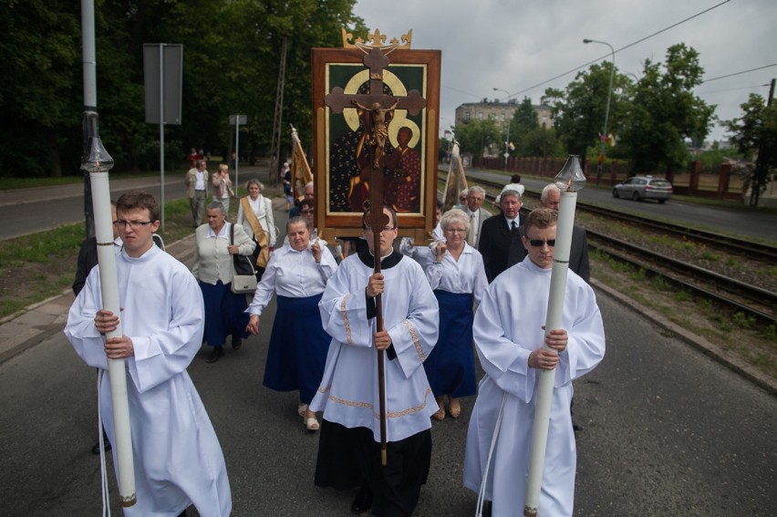 Archidiecezjalne Święto Eucharystii i 25-lecie łódzkiego Caritasu. Łódź, 14 czerwca 2015