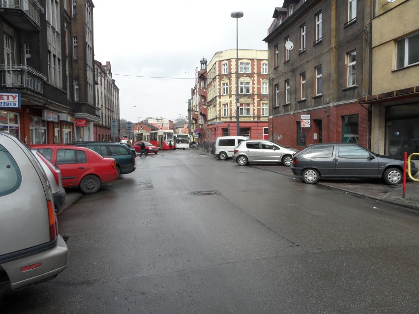 Świętochłowice: Zepsuty tramwaj nr 7 prawie zablokował skrzyżowanie na Bytomskiej i Katowickiej