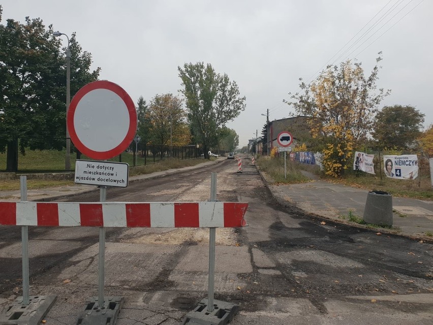 Kładą asfalt na czterech ulicach w Łodzi. Uwaga na utrudnienia