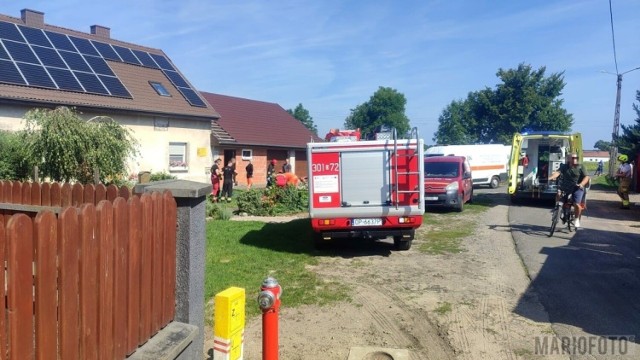 Mężczyzna wpadł do szamba. Akcja ratunkowa w Zawadzie pod Opolem.