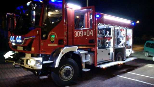 Strażacy z OSP Bogdaniec odebrali nowy wóz.