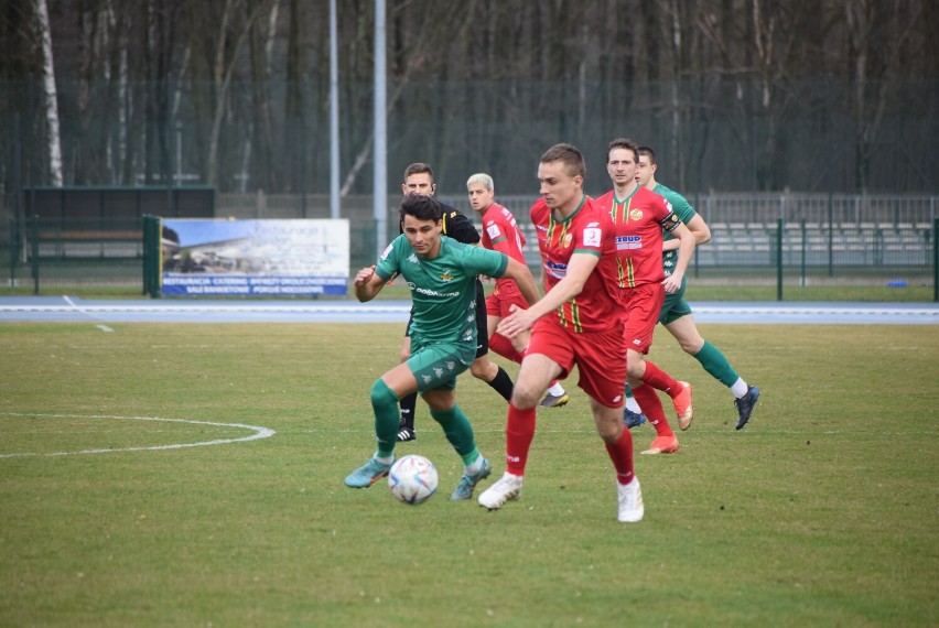 Warta Sieradz - Lechia Tomaszów. Tak kibice obu drużyn...