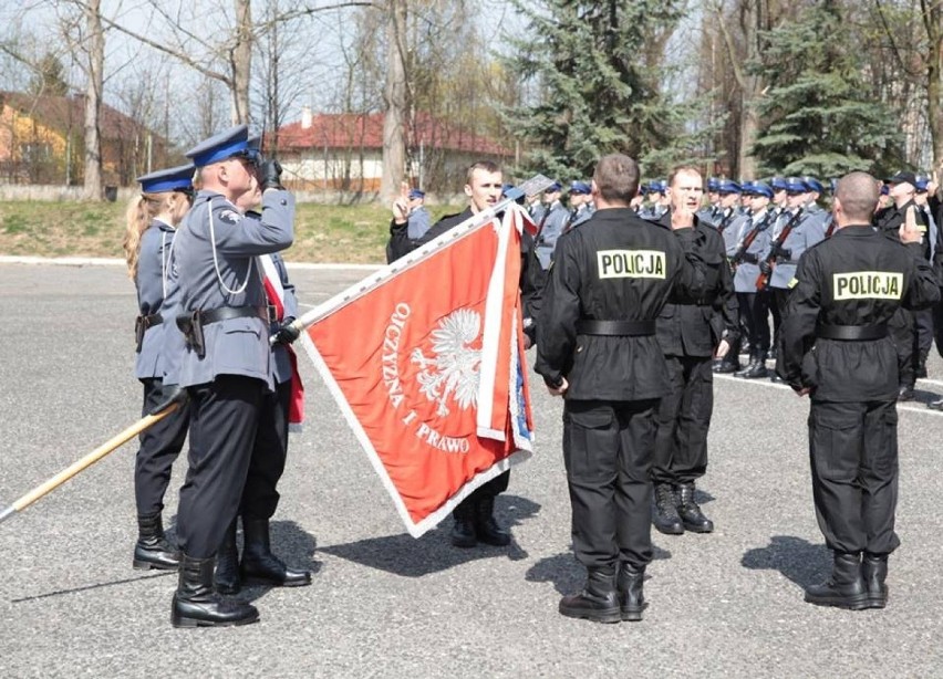 Kraków. 110 funkcjonariuszy zasili szeregi policji [ZDJĘCIA]