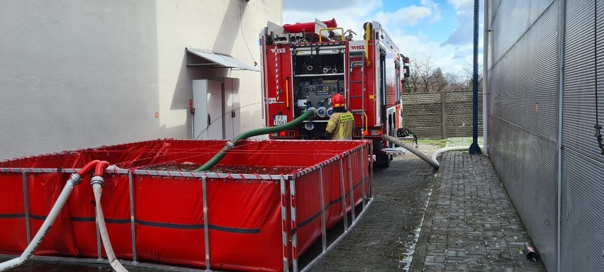 Kaliscy strażacy ćwiczyli gaszenie hal produkcyjnych