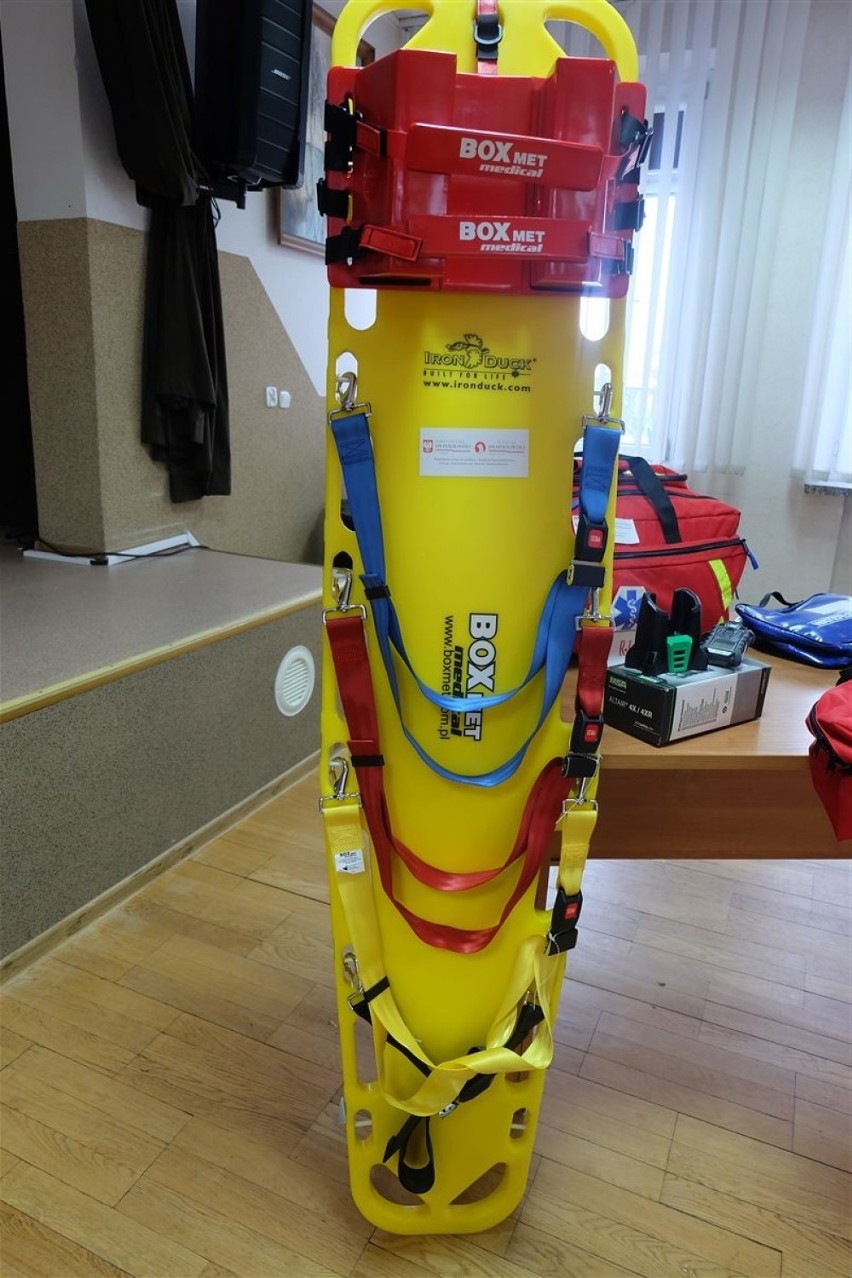 Strażacy ochotnicy z gminy Korycin dostali nowy sprzęt do ratowania życia i zdrowia ludzi (zdjęcia)