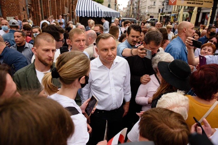 Wizyta prezydenta Andrzeja Dudy na Rynku Staromiejskim w...