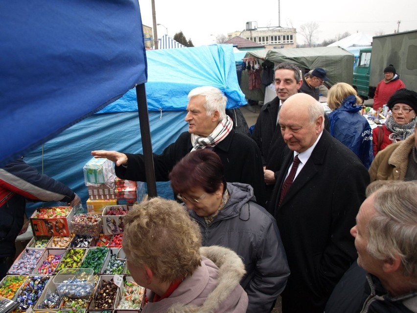 Jerzy Buzek prywatnie popiera kandydatów PO