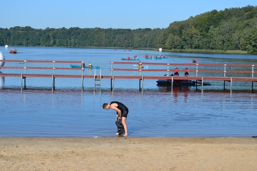 Triathlon 2013 w Przechlewie - pływanie