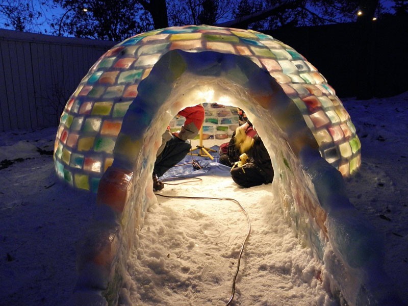 Zbudują kolorowe igloo na Polu Mokotowskim [ZDJĘCIA]