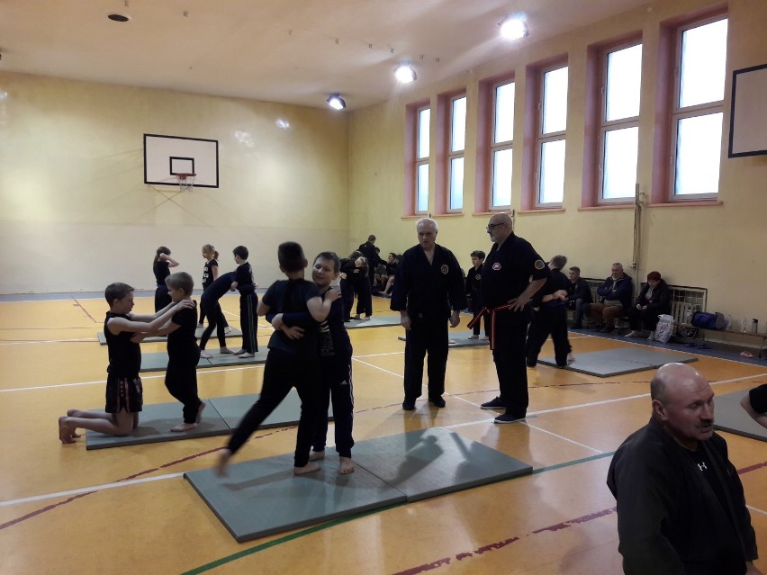 Ruda Śląska: Seminarium szkoleniowe w klubie Kempo Tai Jutsu. Uczyli się samoobrony poprzez zabawę
