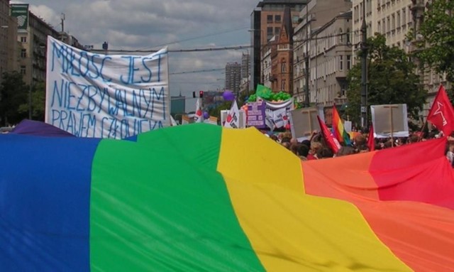 Parada Równości 2006, ul. Marszalkowska / CC 3.0