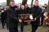 Rodzina i przyjaciela pożegnali Jerzego Rębisza na cmentarzu w Okoninie [zdjęcia]