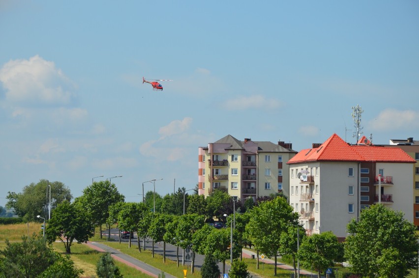 Policyjny helikopter krąży nad Wieluniem. Trwają poszukiwania mieszkańca Gaszyna ZDJĘCIA FILMY