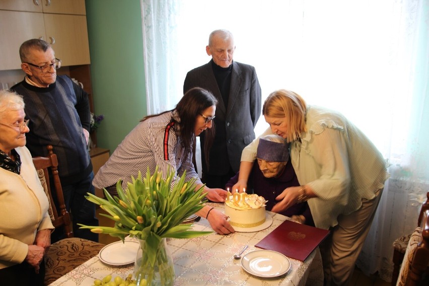 Jedna z najstarszych mieszkanek gminy Mały Płock, pani Janina obchodziła swoje 101. urodziny