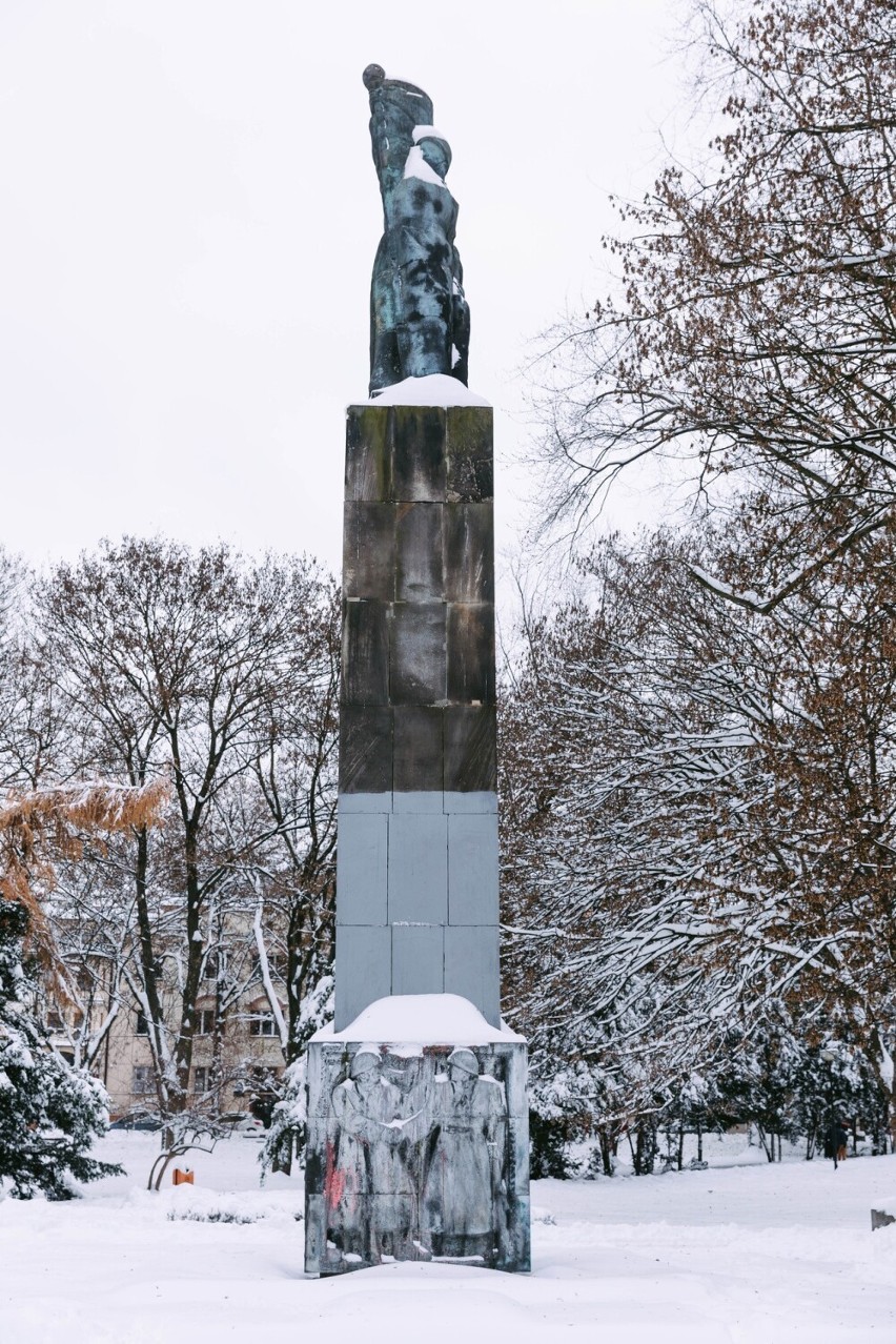 W kolejną rocznicę wprowadzenia stanu wojennego nadal nie...