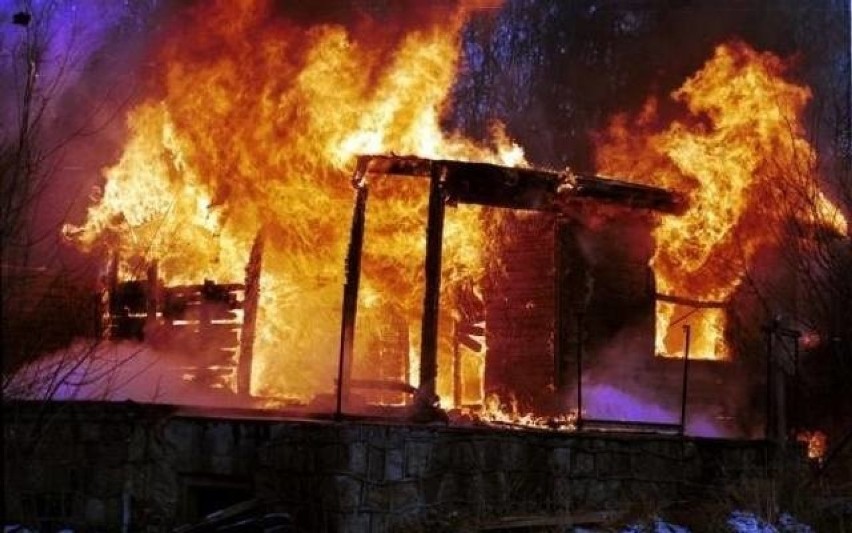 W nocy z 6 na 7 marca 2011 r. wybuchł pożar w klasztorze...