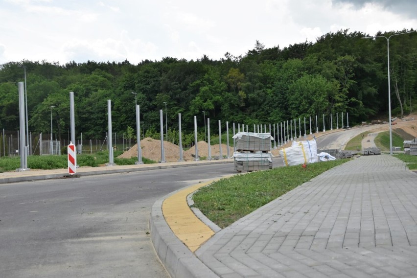 Budowa łącznika ul. Strzeleckiej z Sucharskiego w Wejherowie w toku. Zobaczcie postęp prac | ZDJĘCIA